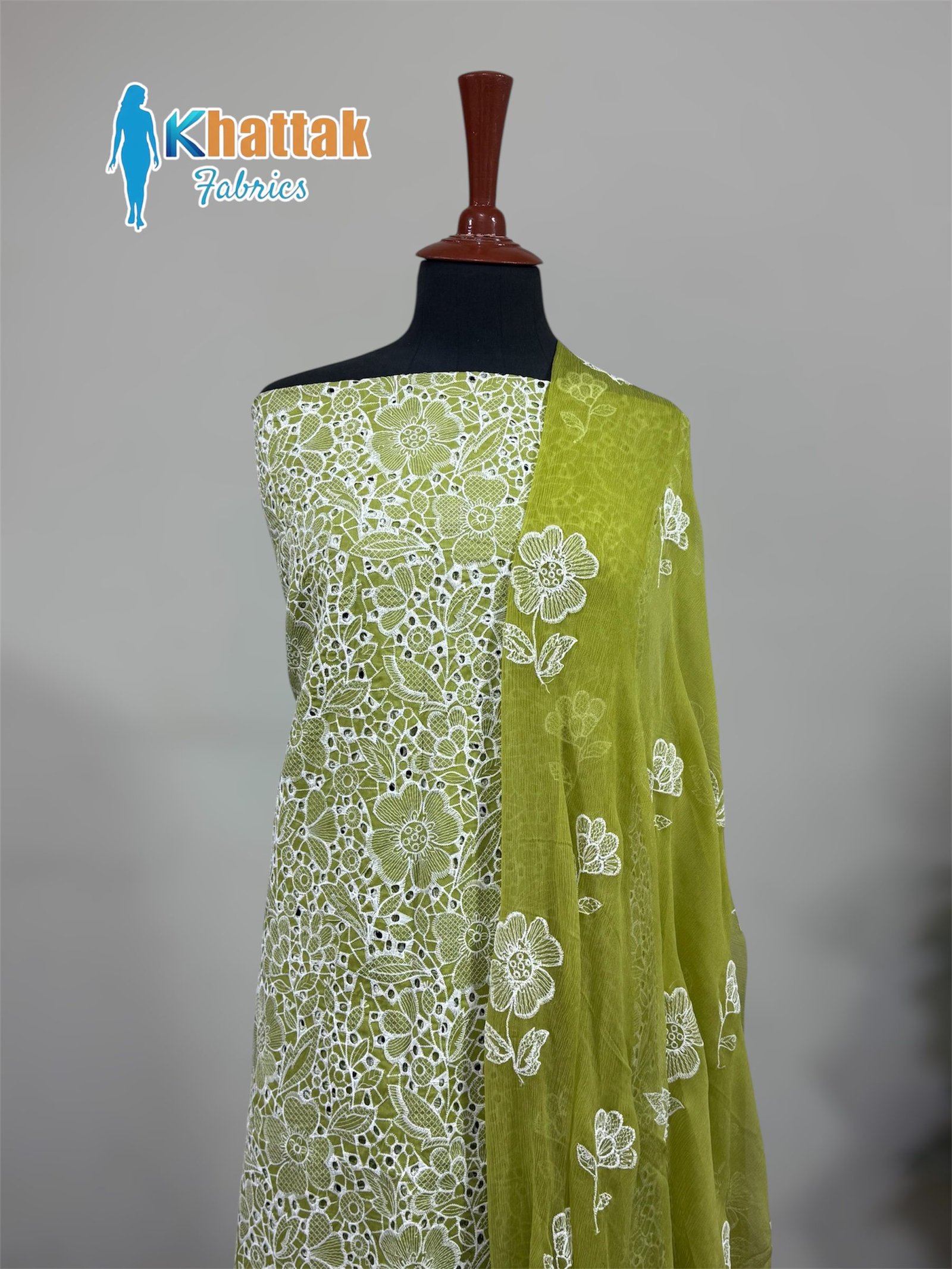 Bareeze 3PC Karandi – Premium Winter Embroidered Suit